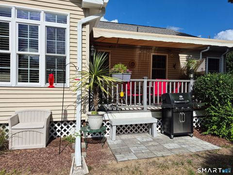 Tiny photo for 11 Partridge Run #11, Enfield, CT 06082 (MLS # 24155377)