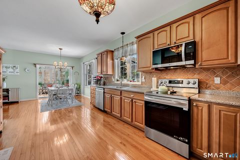 Tiny photo for 11 Partridge Run #11, Enfield, CT 06082 (MLS # 24155377)