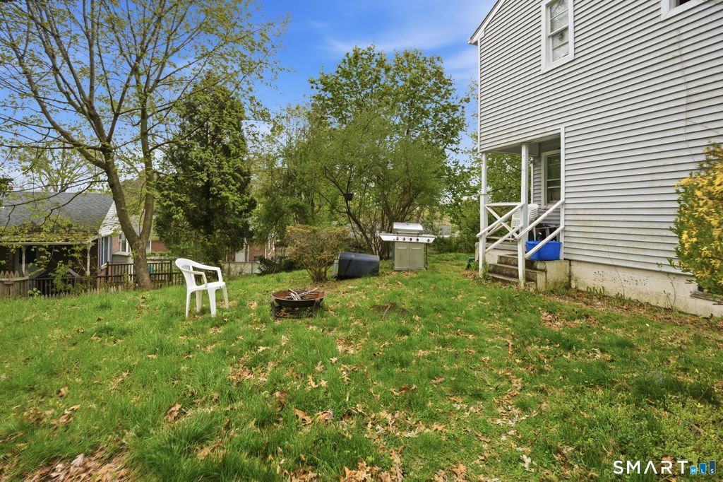 Photo of 71 Cupheag Crescent, Stratford, CT 06614 (MLS # 24171419)