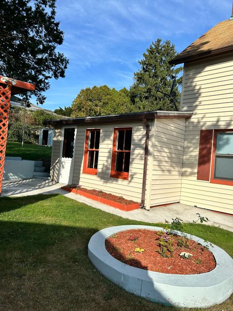 A home in New London