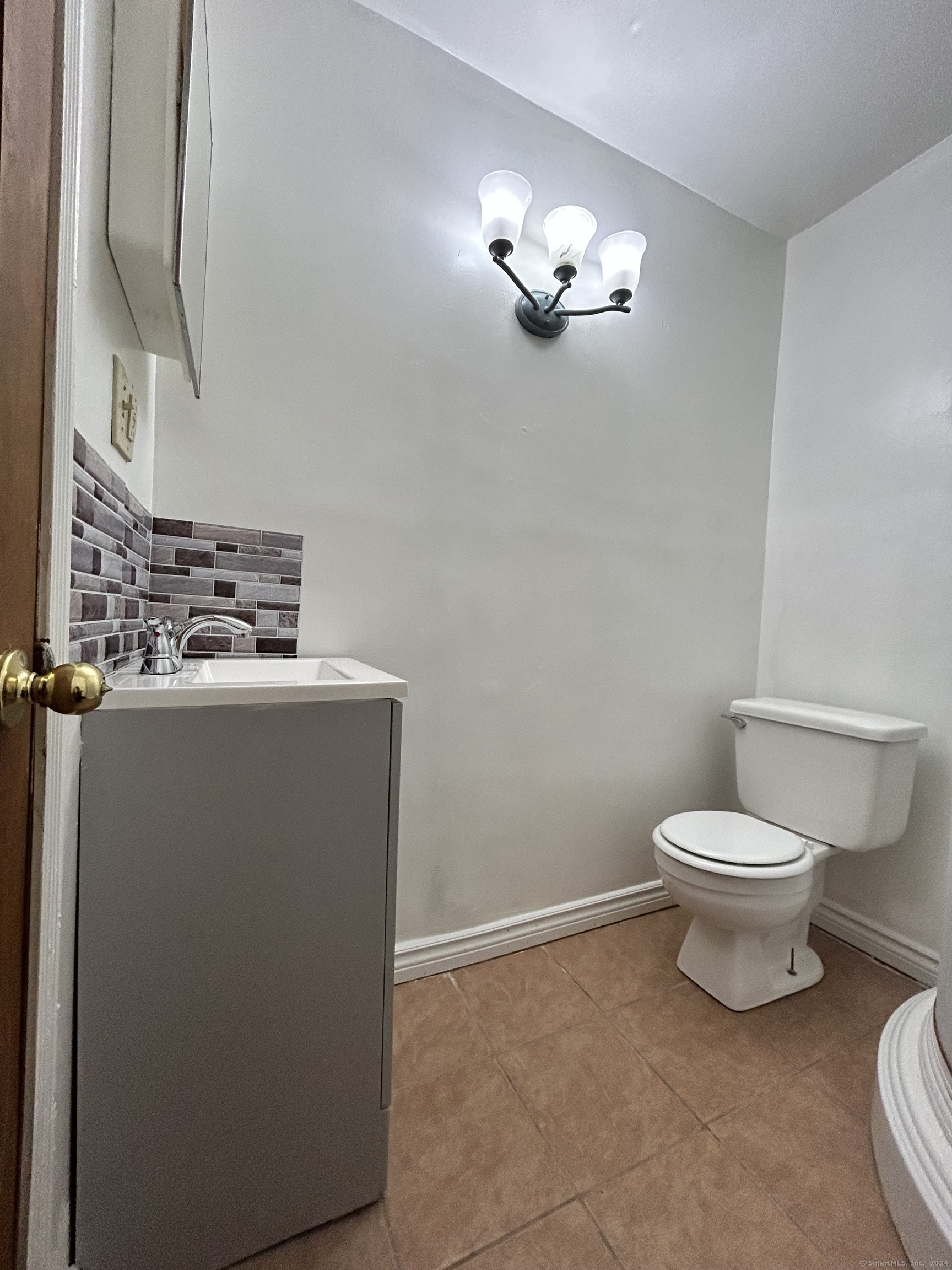 36 W High Street, New London, Connecticut image 27