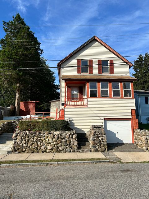 A home in New London