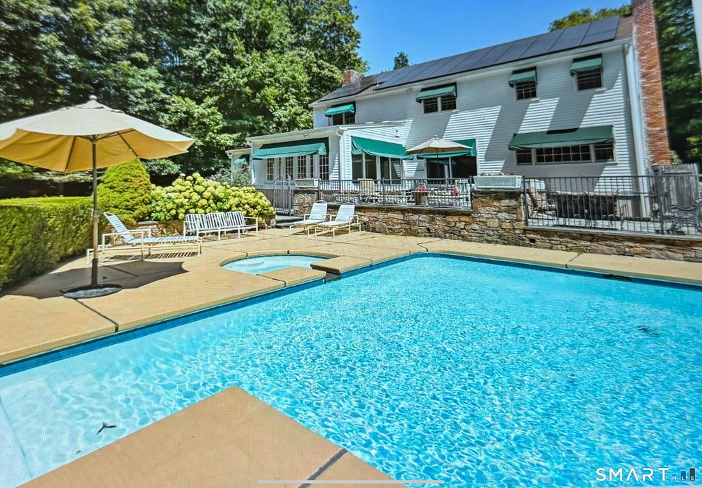 Photo of 9 Victoria Lane, Westport, CT 06880 (MLS # 24146277)