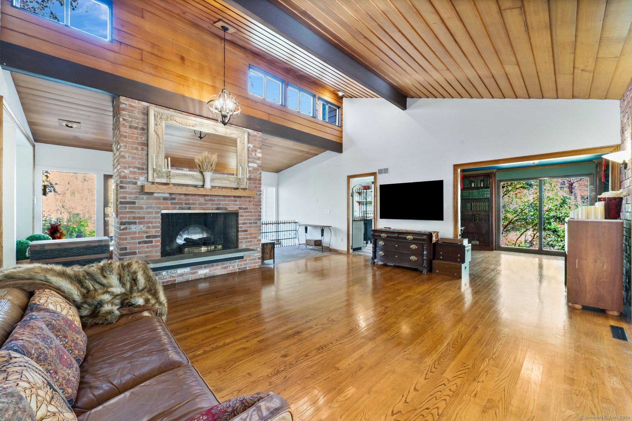 191 Ford Road, Woodbridge, Connecticut image 6