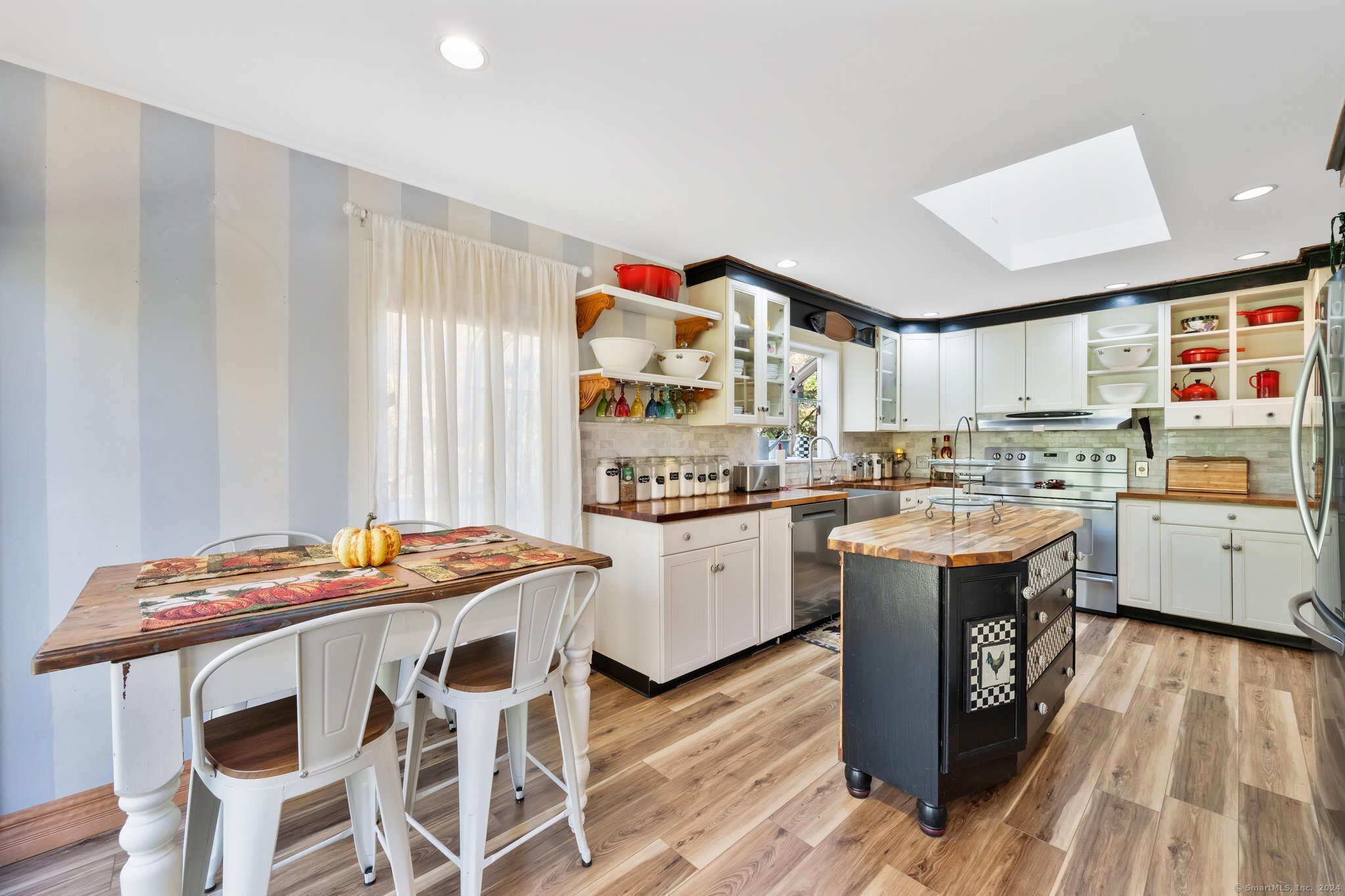 191 Ford Road, Woodbridge, Connecticut image 12