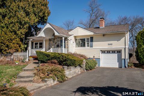 200 Mohegan Drive West Hartford CT 06117