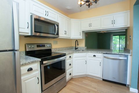 Tiny photo for 6 Cypress Trail #6, Farmington, CT 06032 (MLS # 24130018)