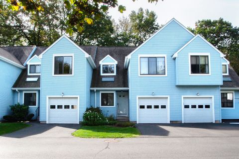 Photo of 6 Cypress Trail #6, Farmington, CT 06032 (MLS # 24130018)