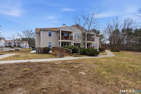 Condo For Sale - 302 Ashmead Commons #302<br/> Enfield, CT 06082