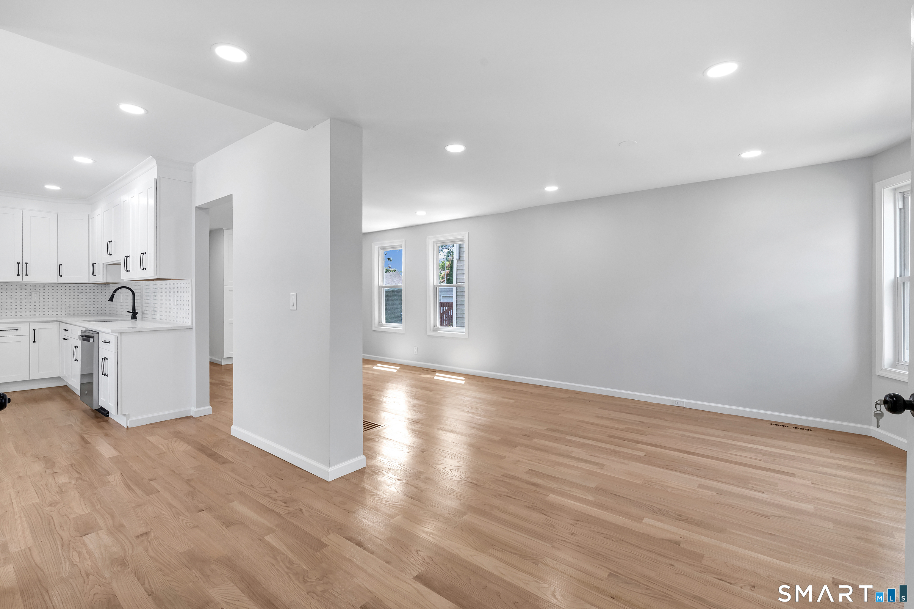 41 Burritt Avenue