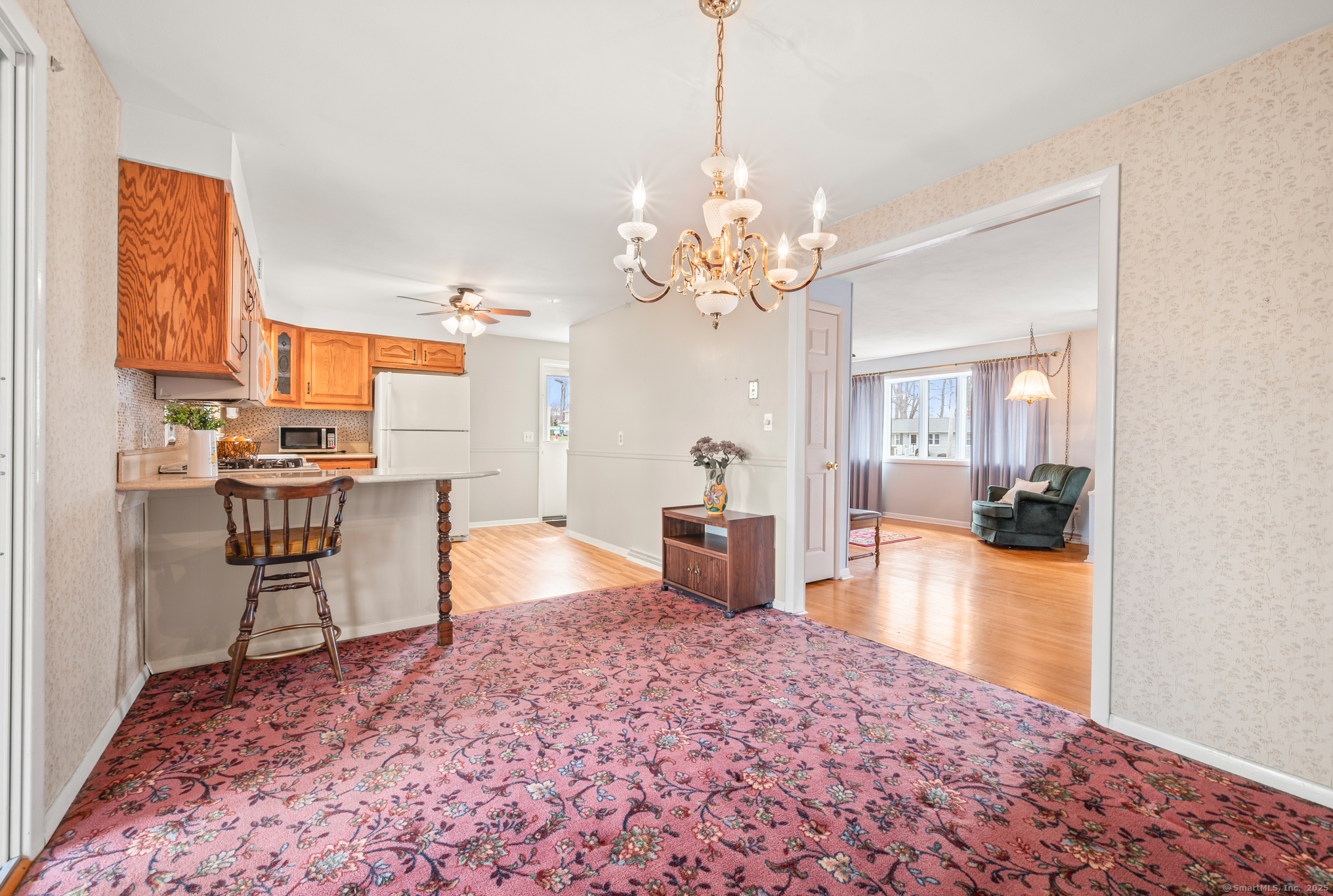 132 Cornflower Drive, Milford, Connecticut image 8