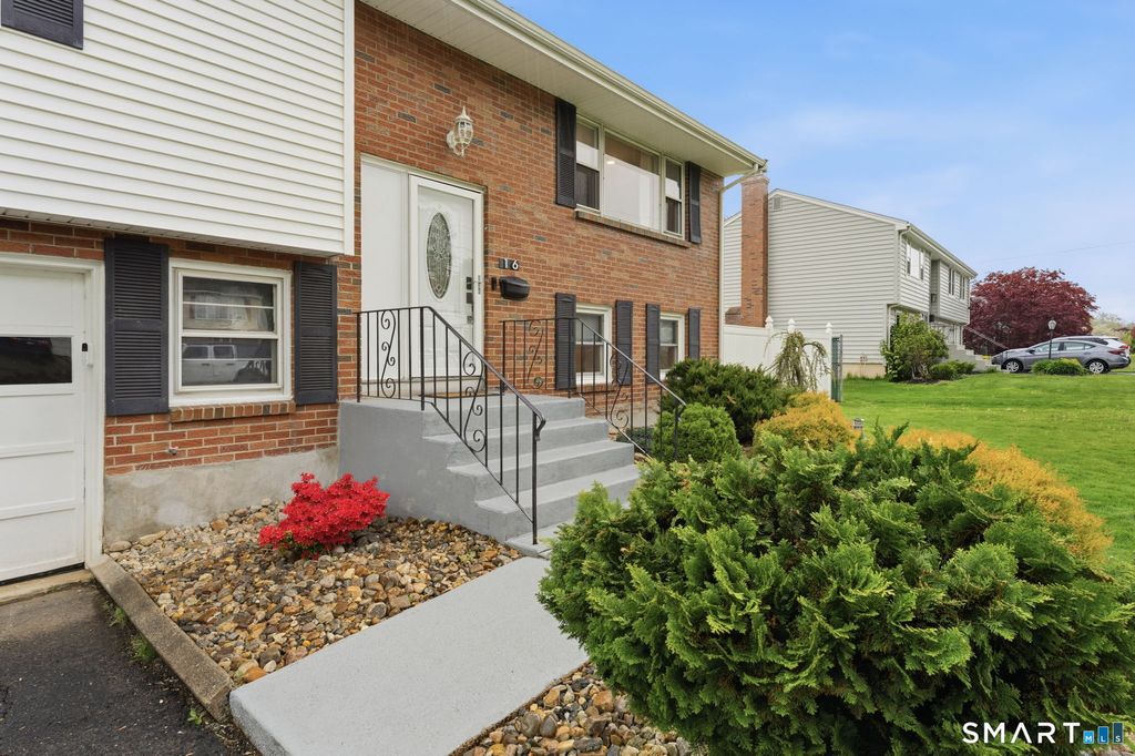 Photo of 16 Ridge Crest Circle, Wethersfield, CT 06109 (MLS # 24174943)