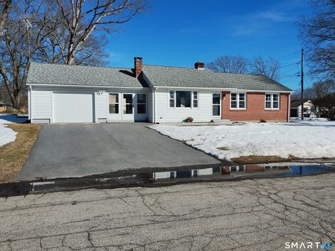 Homes For Sale - 21 Emond Street<br/> Windham County, Putnam, CT 06260