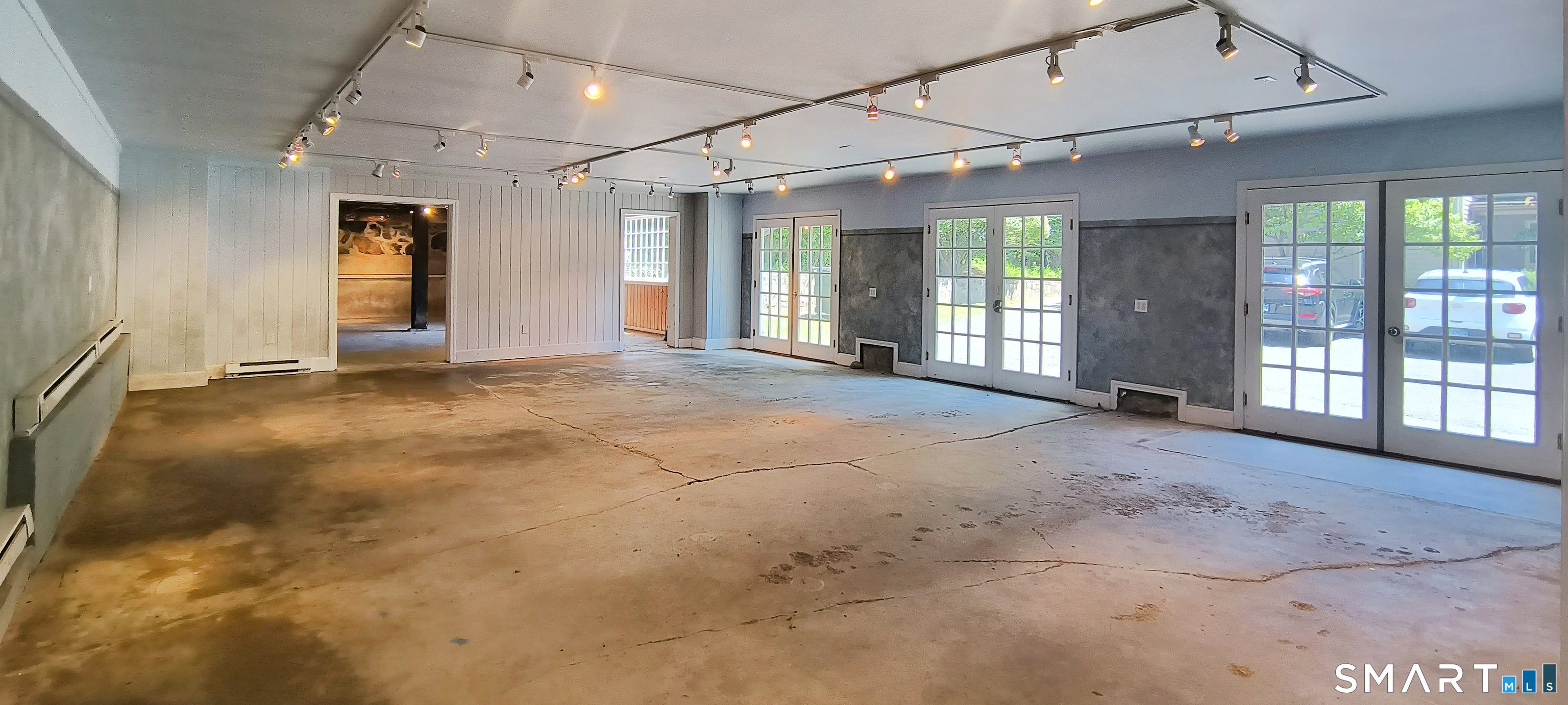 259 Main Street South