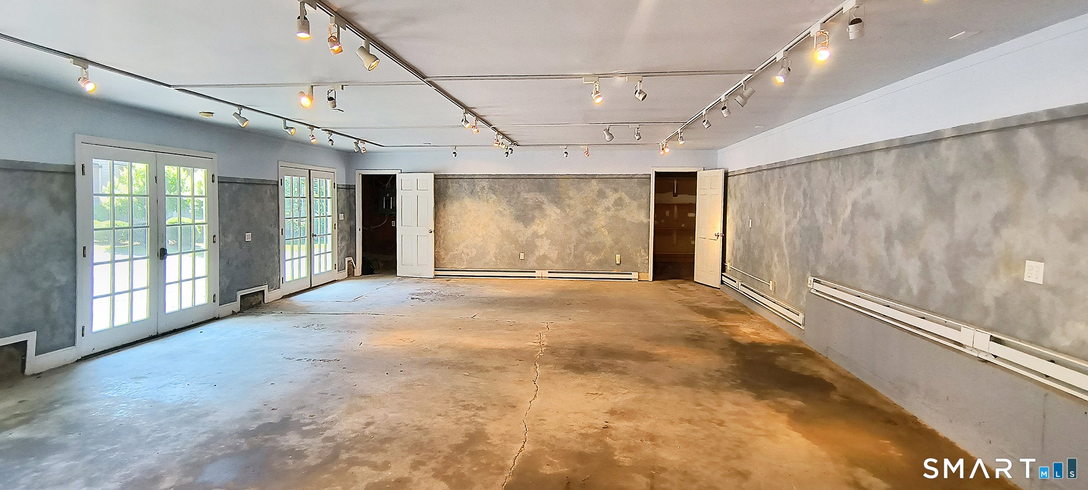 259 Main Street South