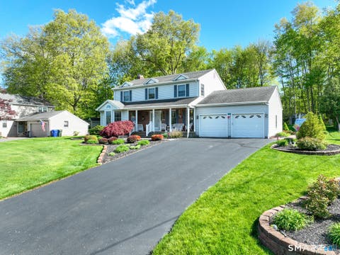 Homes For Sale - 119 Pheasant Run<br/> Newington, CT 06111