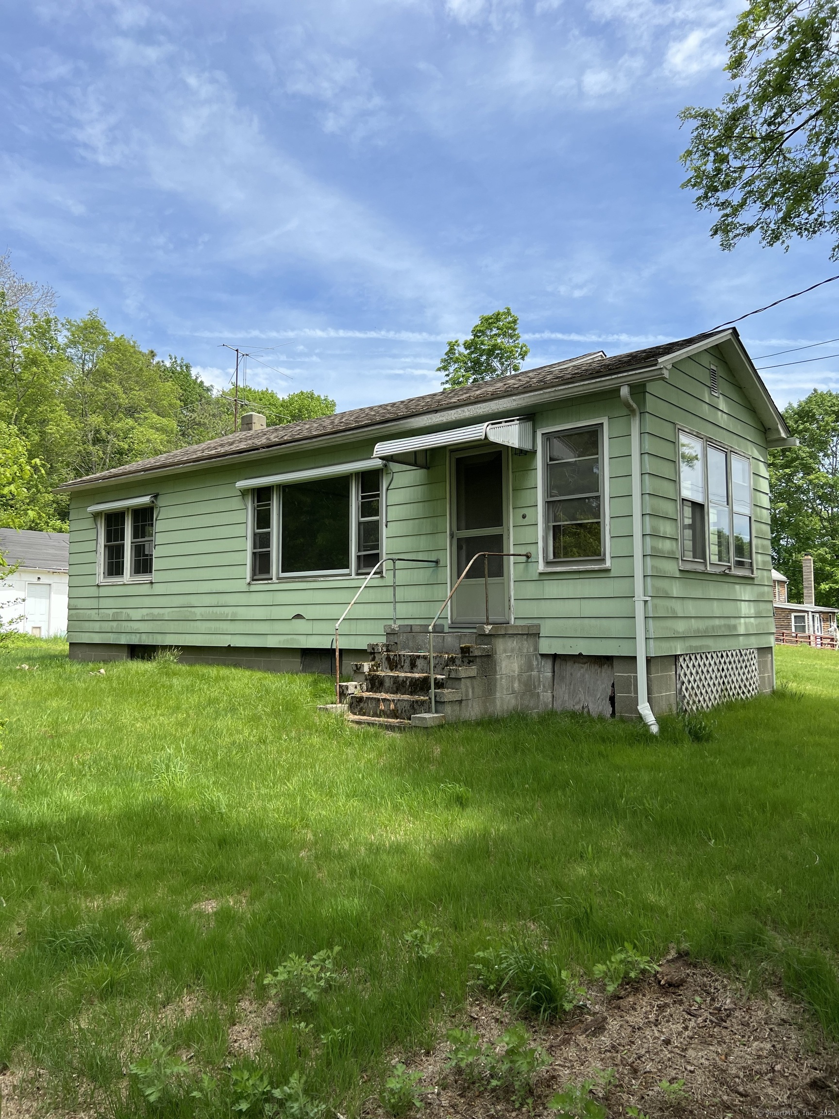 1092 Plainfield Pike, Sterling, Connecticut image 2
