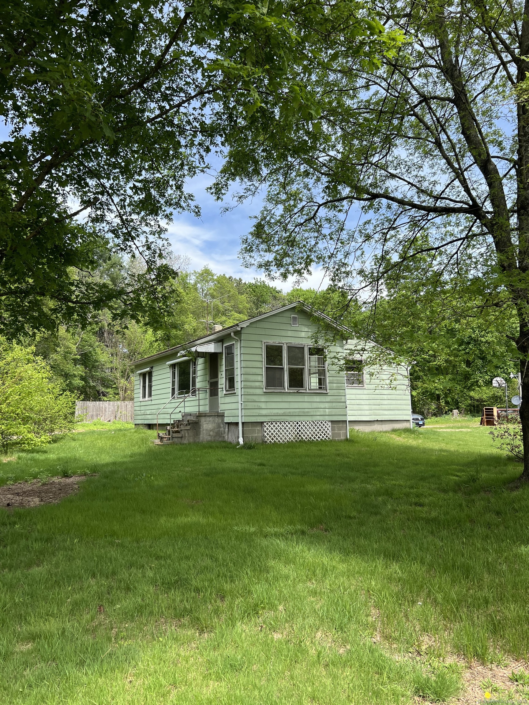 1092 Plainfield Pike, Sterling, Connecticut image 3