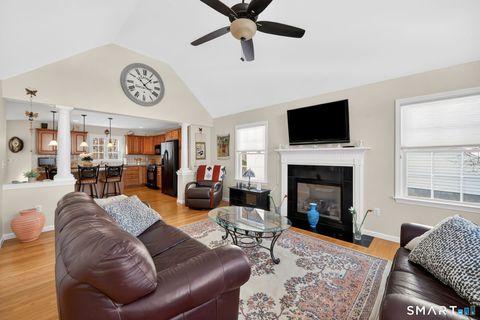 Tiny photo for 5 South Hollow #5, East Hampton, CT 06424 (MLS # 24152506)