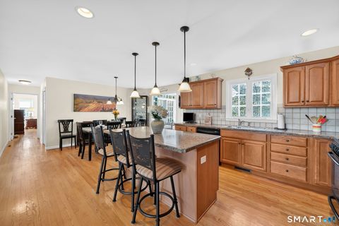 Tiny photo for 5 South Hollow #5, East Hampton, CT 06424 (MLS # 24152506)