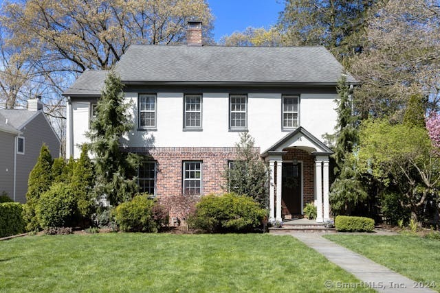 Property for Sale at 14 Chester Road, Darien, Connecticut - Bedrooms: 4 
Bathrooms: 3 
Rooms: 11  - $1,725,000