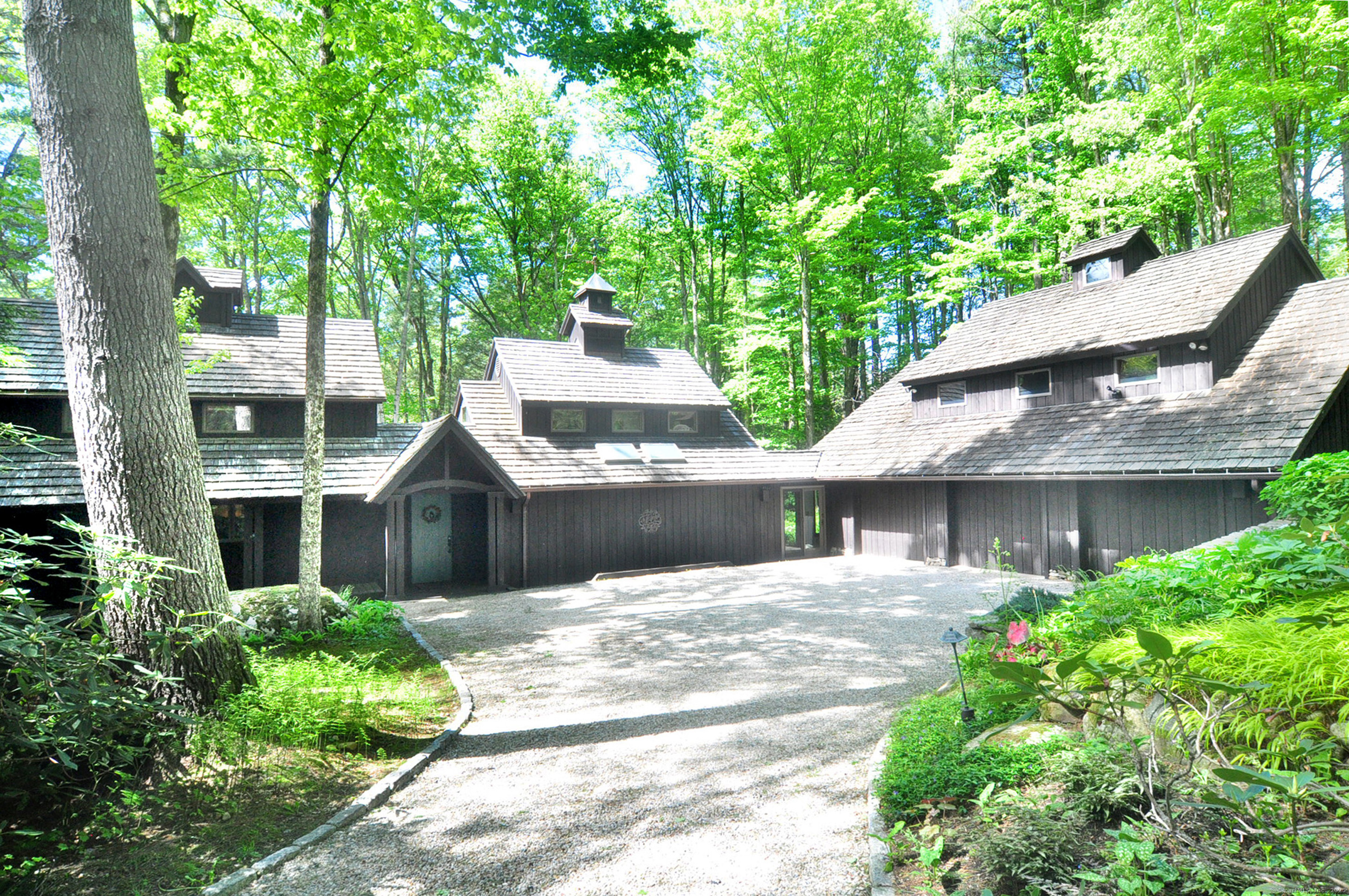 21 Bexley Court, Goshen, Connecticut image 1