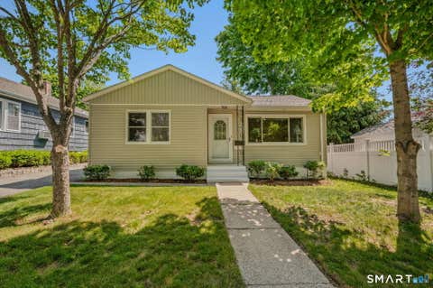 Photo of 62 Lester Street, New London, CT 06320 (MLS # 24183804)