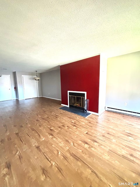 Condo For Rent - 90 Kane Street #B6<br/> Hartford County, West Hartford, CT 06119