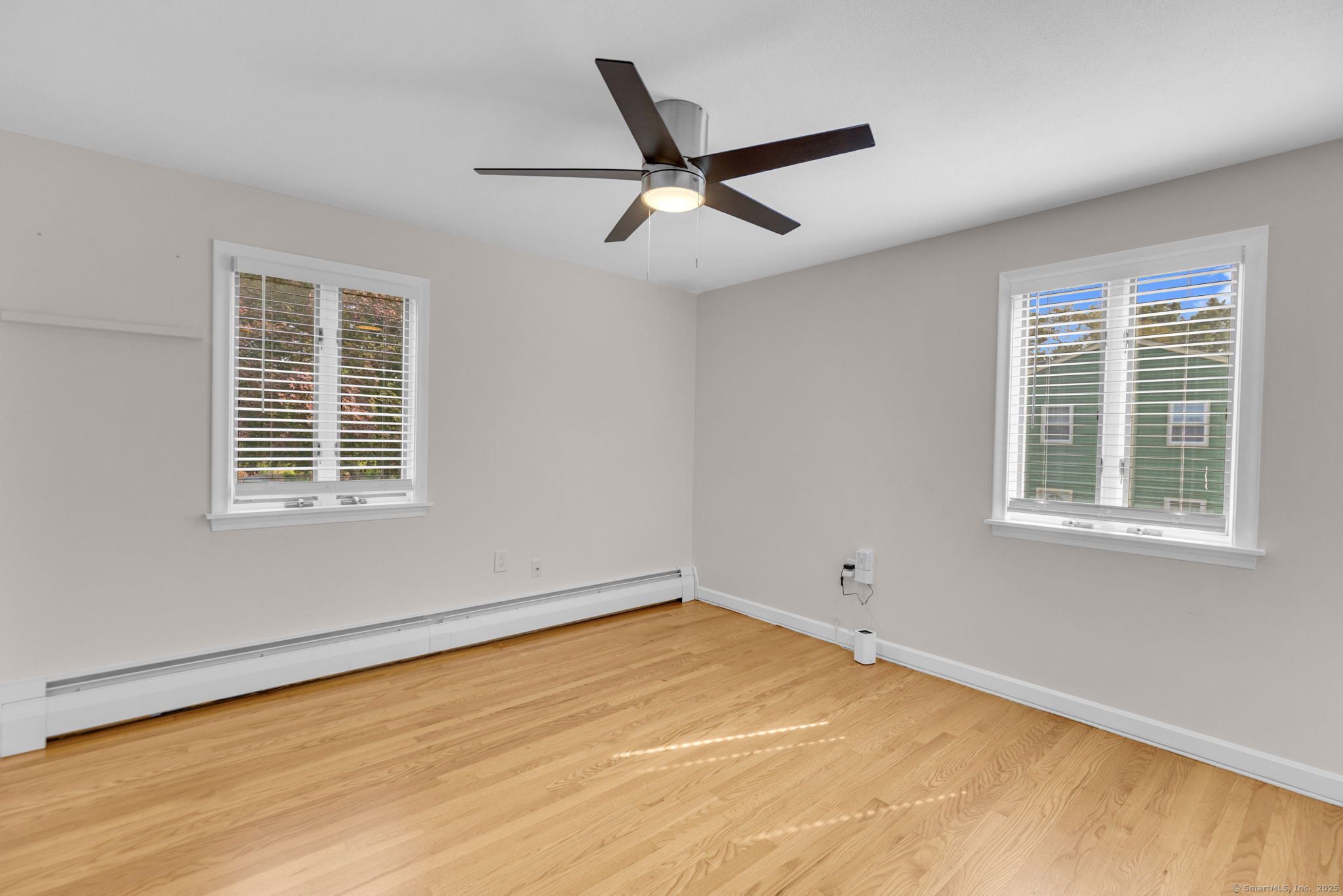 Bristol, Connecticut 06010, United States, 3 Bedrooms Bedrooms, ,2 BathroomsBathrooms,Residential,Coming Soon,219147