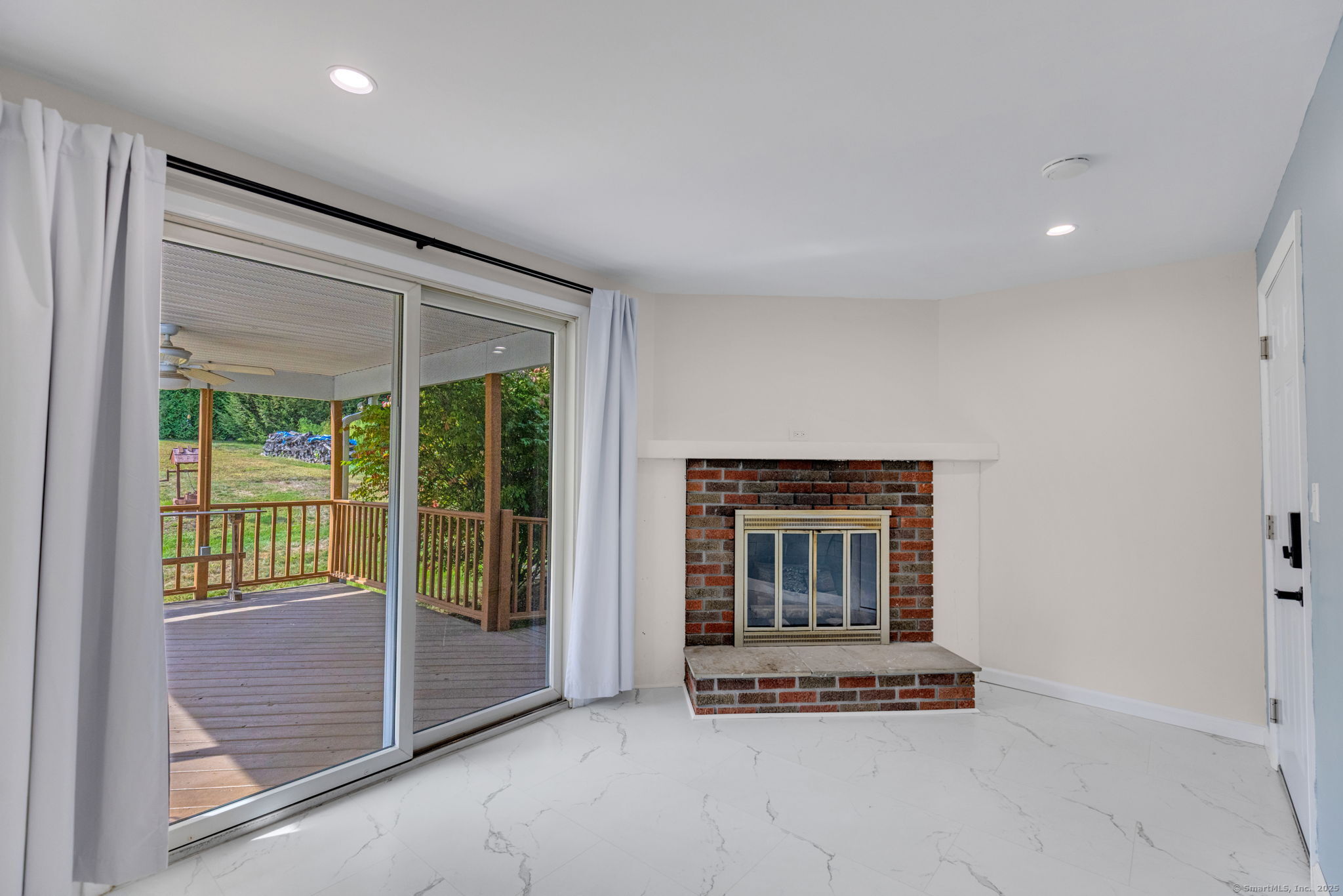 Bristol, Connecticut 06010, United States, 3 Bedrooms Bedrooms, ,2 BathroomsBathrooms,Residential,Coming Soon,219147