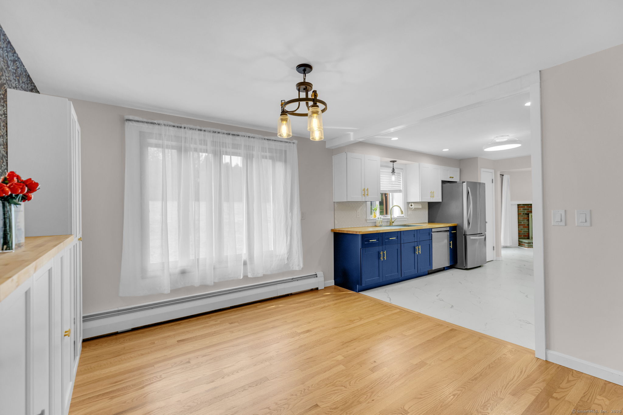 Bristol, Connecticut 06010, United States, 3 Bedrooms Bedrooms, ,2 BathroomsBathrooms,Residential,Coming Soon,219147