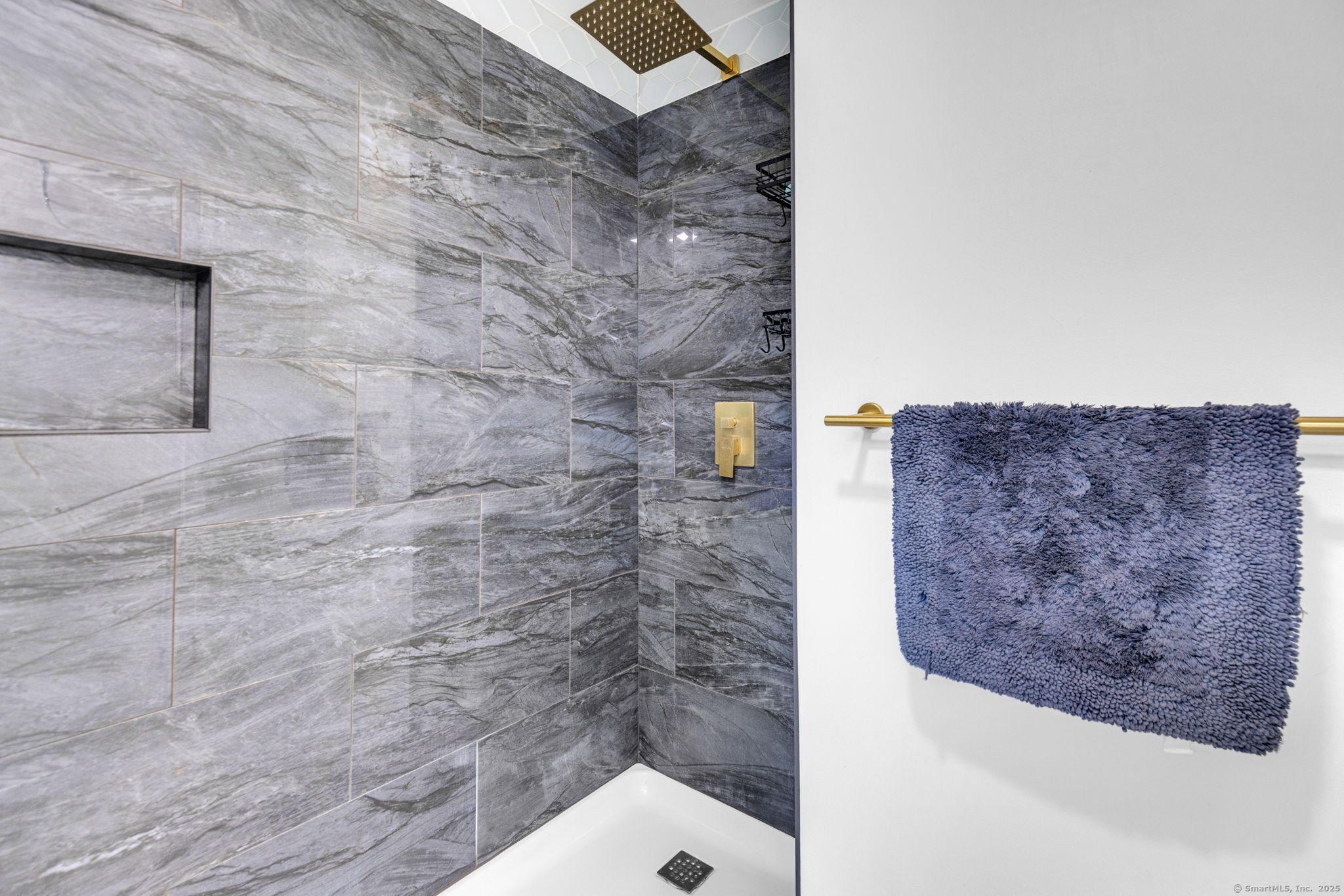 Bristol, Connecticut 06010, United States, 3 Bedrooms Bedrooms, ,2 BathroomsBathrooms,Residential,Coming Soon,219147