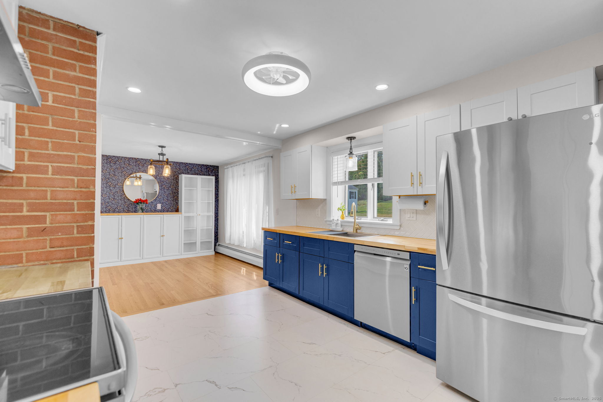 Bristol, Connecticut 06010, United States, 3 Bedrooms Bedrooms, ,2 BathroomsBathrooms,Residential,Coming Soon,219147