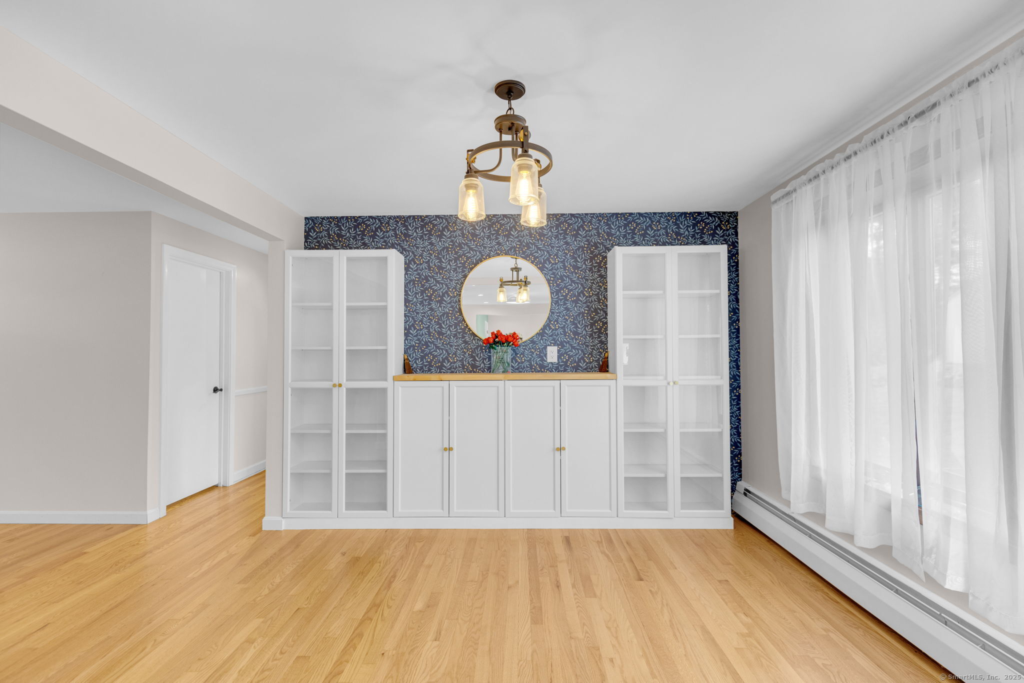 Bristol, Connecticut 06010, United States, 3 Bedrooms Bedrooms, ,2 BathroomsBathrooms,Residential,Coming Soon,219147