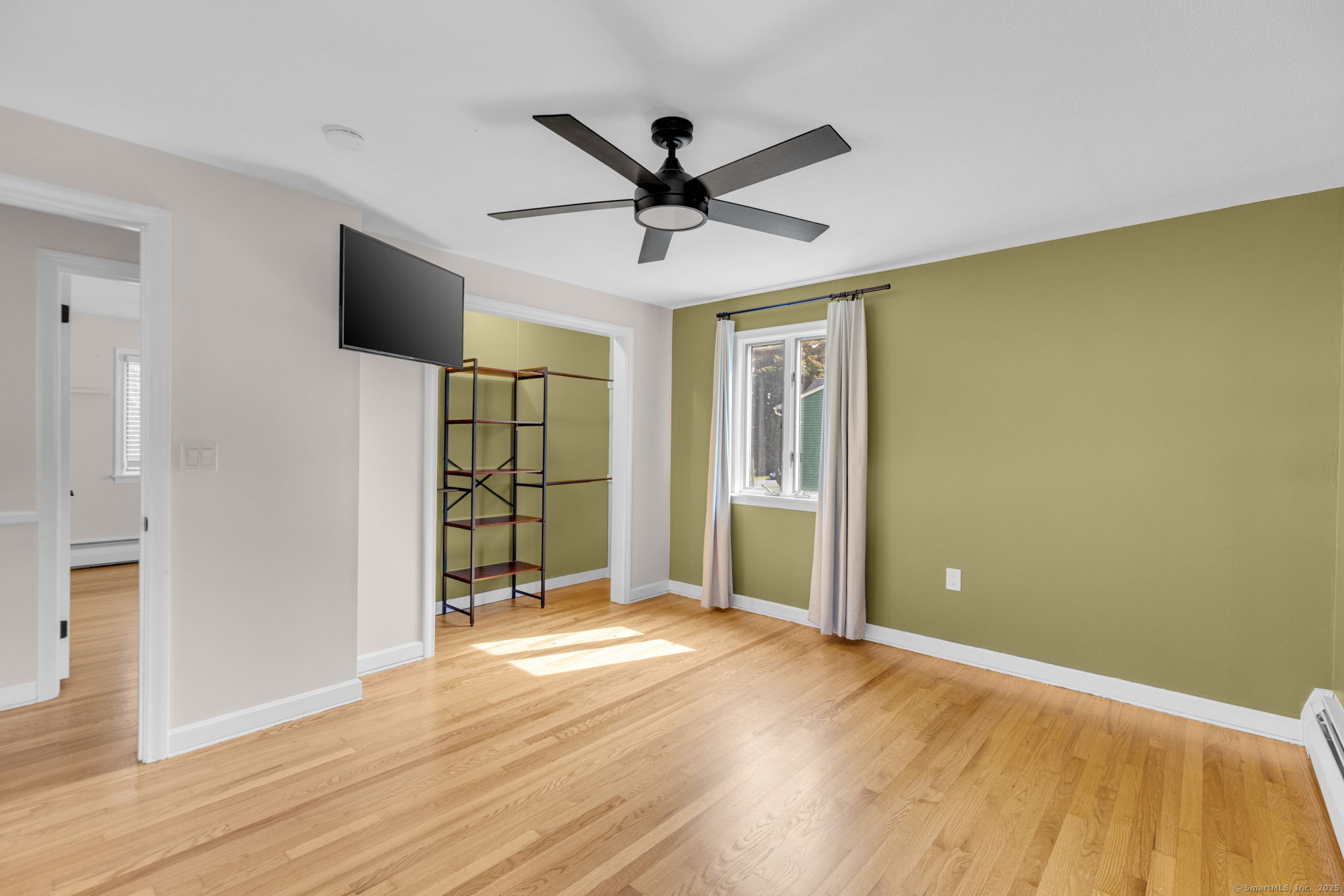 Bristol, Connecticut 06010, United States, 3 Bedrooms Bedrooms, ,2 BathroomsBathrooms,Residential,Coming Soon,219147