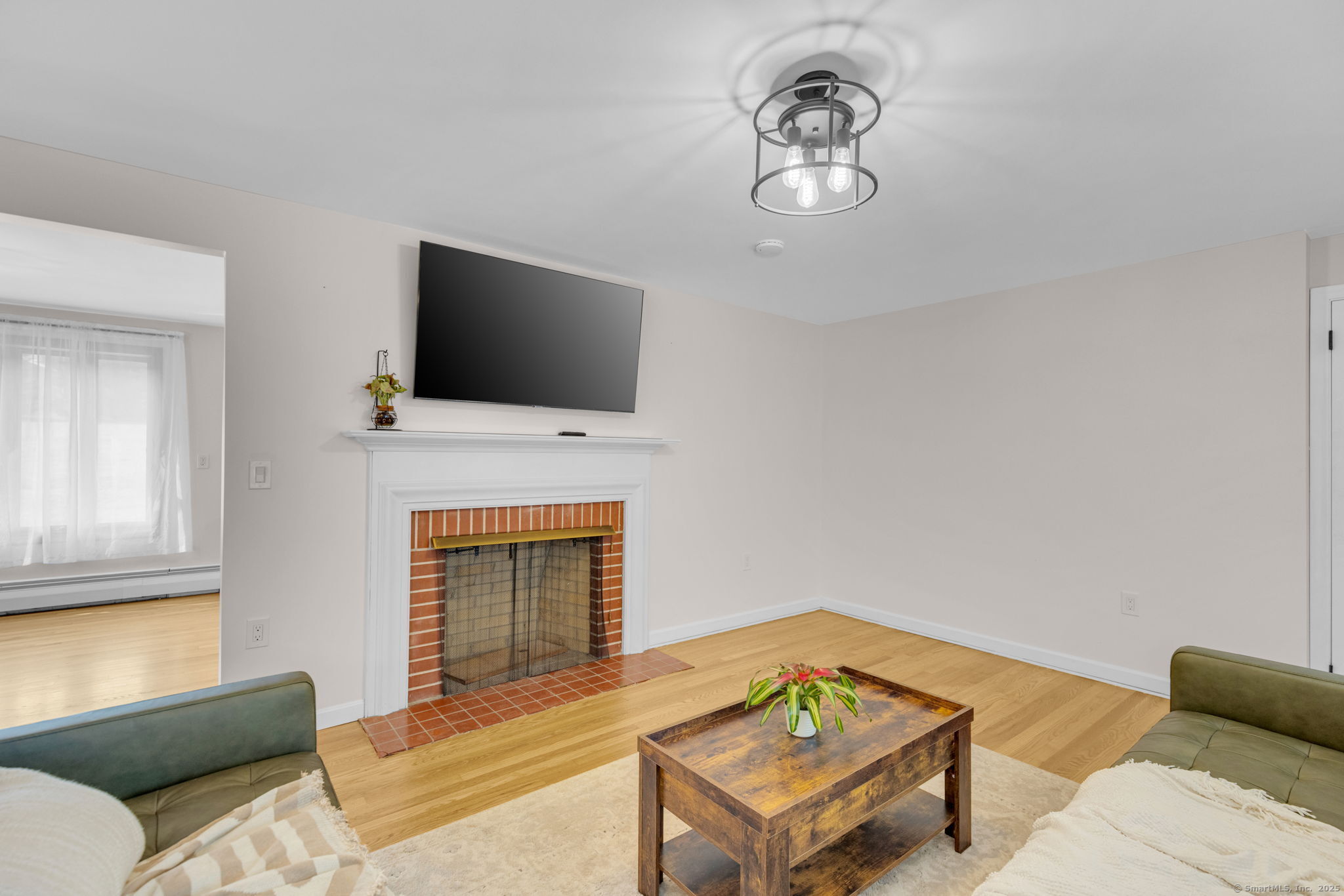 Bristol, Connecticut 06010, United States, 3 Bedrooms Bedrooms, ,2 BathroomsBathrooms,Residential,Coming Soon,219147