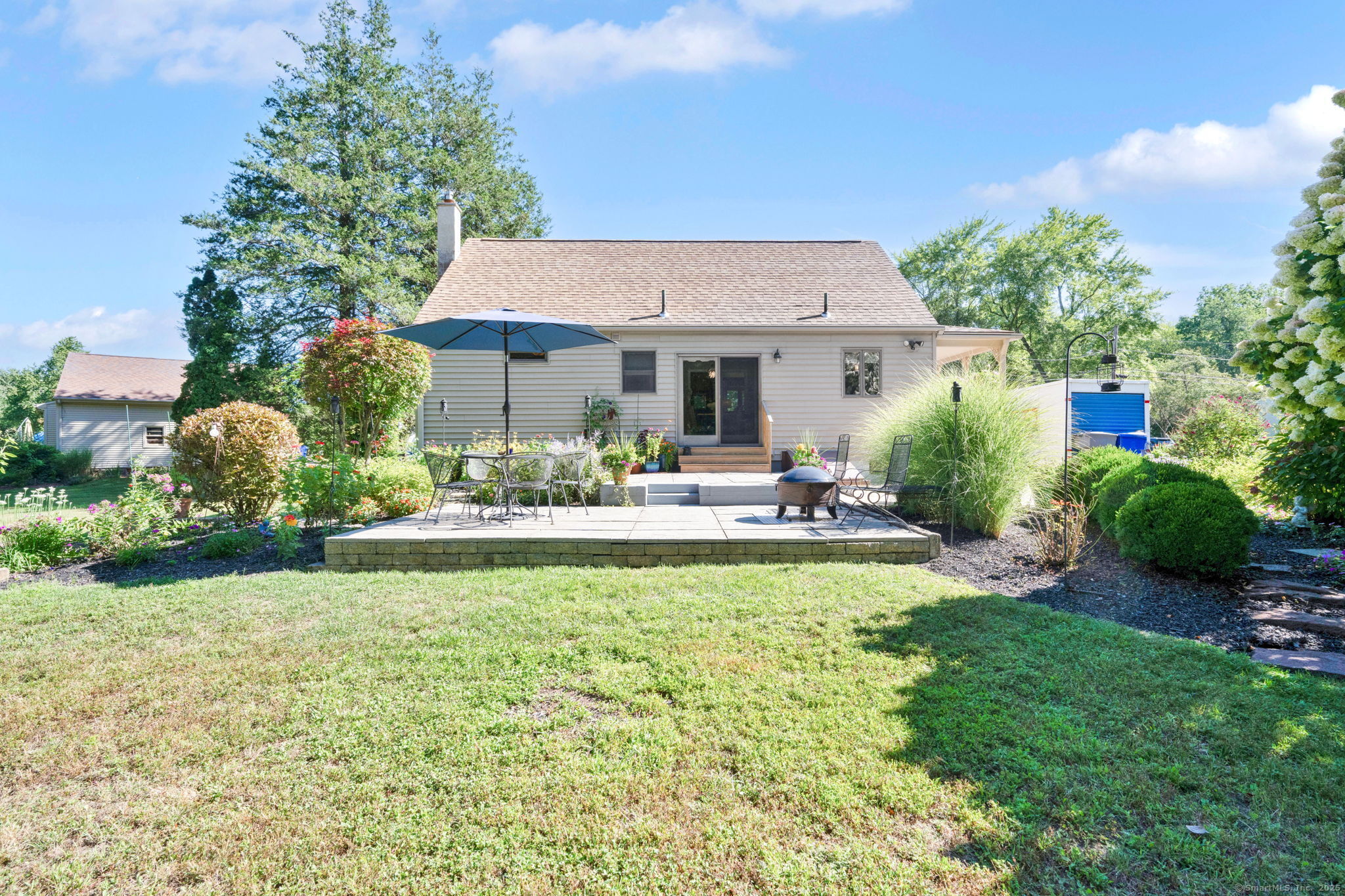 15 Bess Road