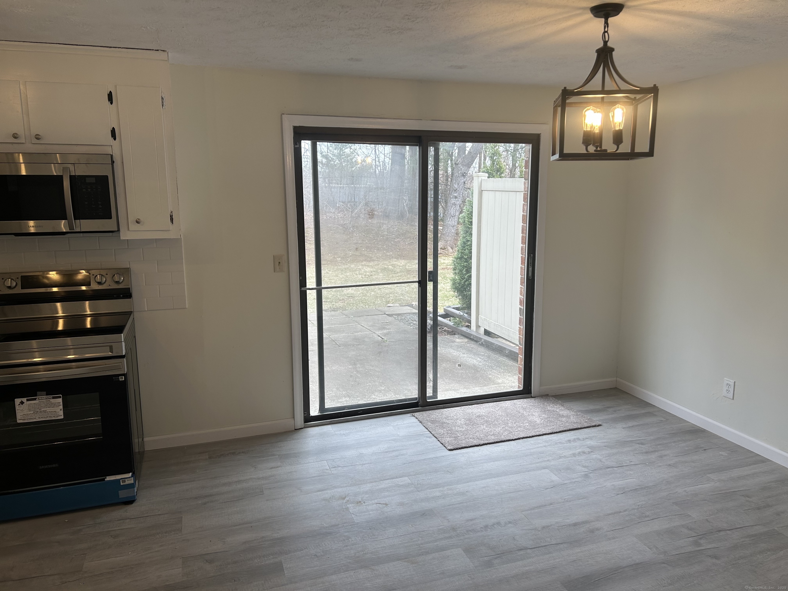 98 Coronado Drive #98, Newington, Connecticut image 4