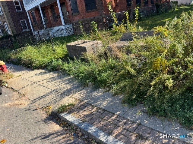 35 Capen Street