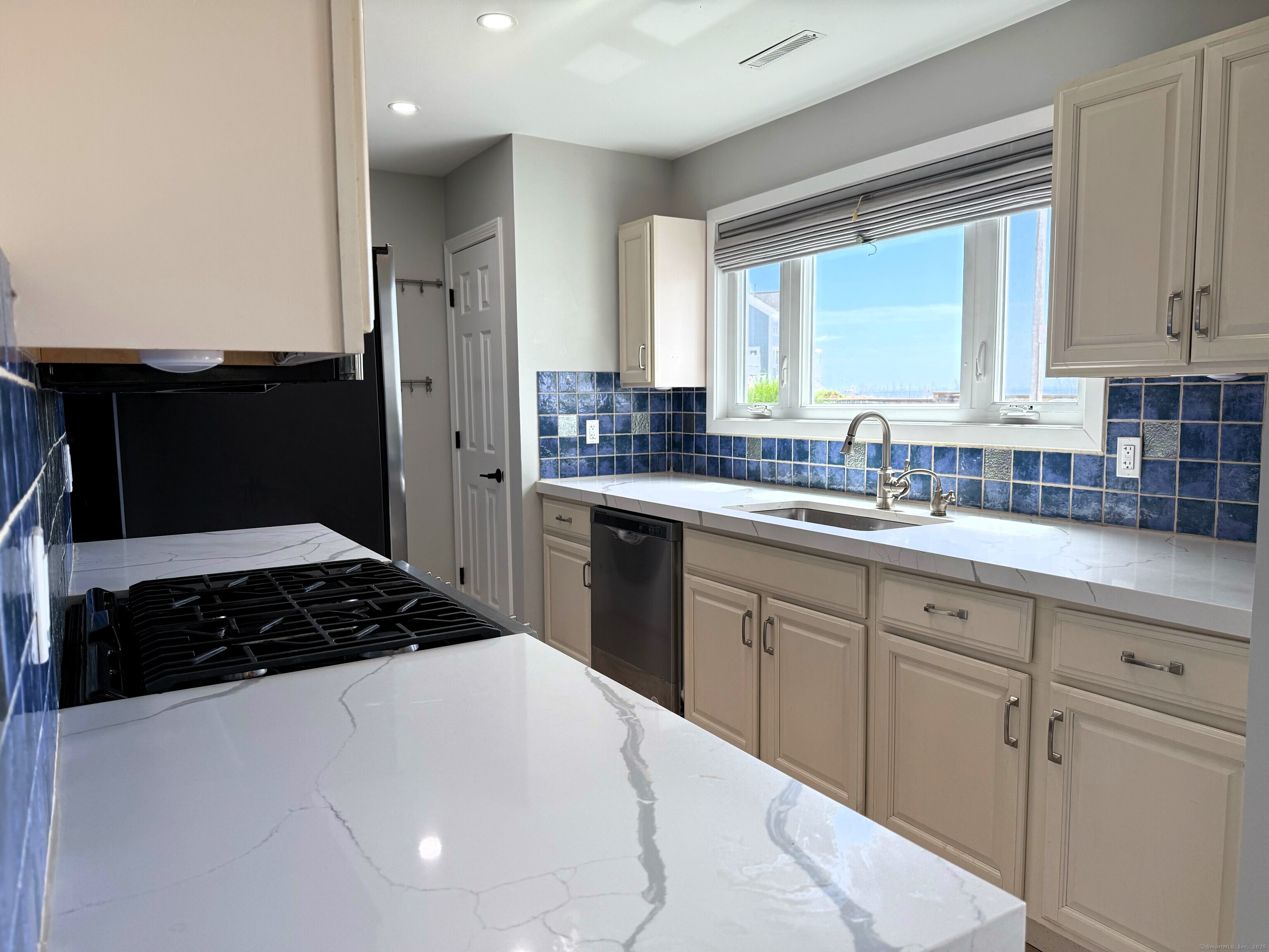 123 Cosey Beach Avenue #APT 1, East Haven, Connecticut image 2