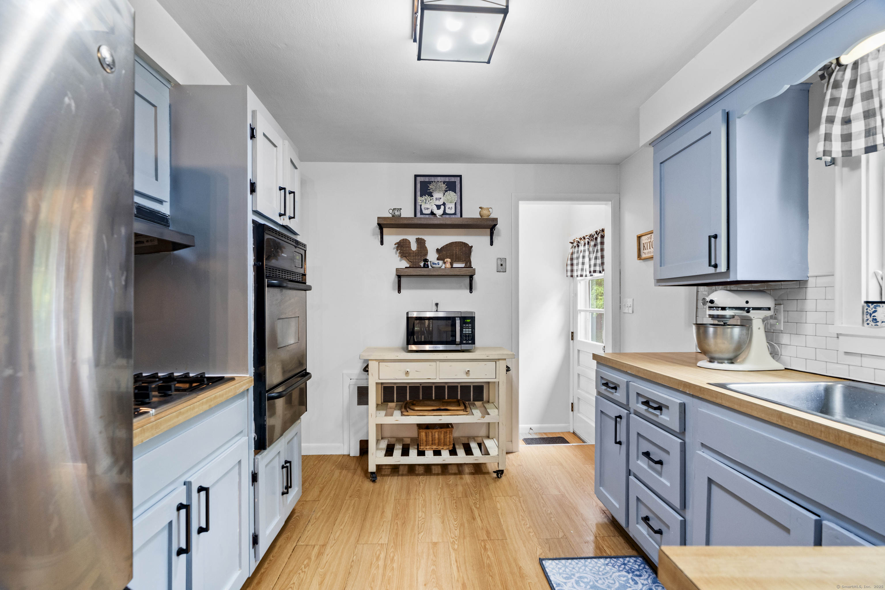 52 Pine Orchard Road, Branford, Connecticut image 8