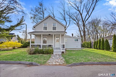 Photo of 53 Maple Street, Darien, CT 06820 (MLS # 24166221)