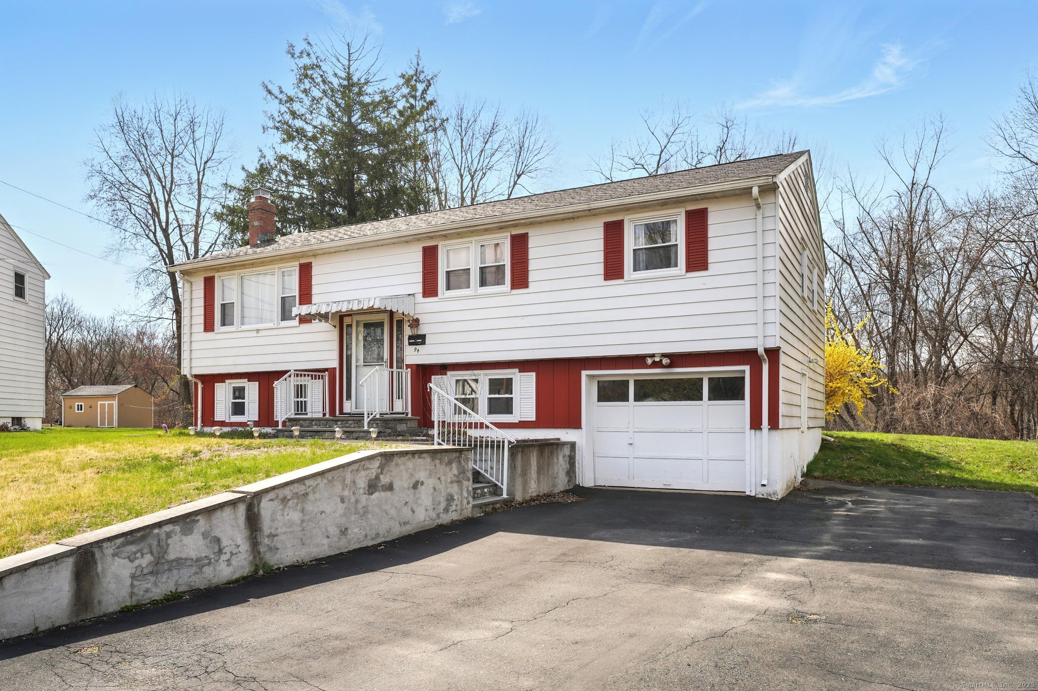94 Mohawk Drive, East Hartford, Connecticut image 2