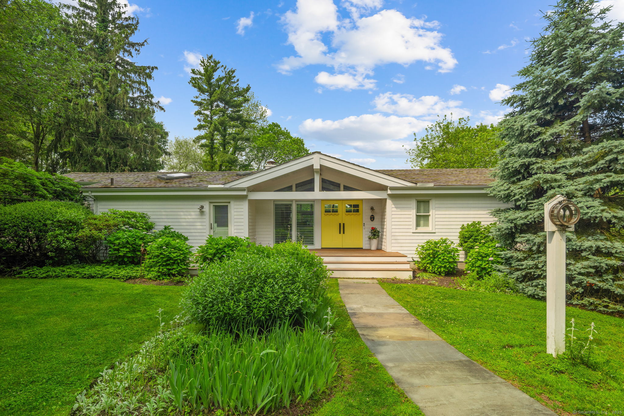 4 Shagbark Road