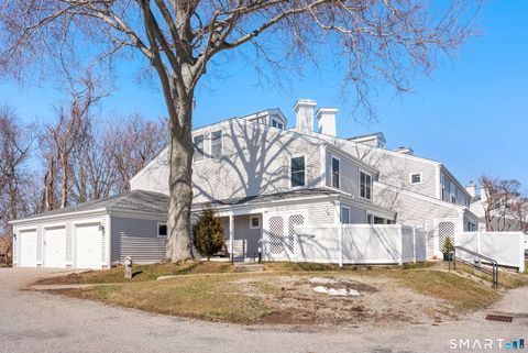 Tiny photo for 175 S End Road #B10, East Haven, CT 06512 (MLS # 24158488)