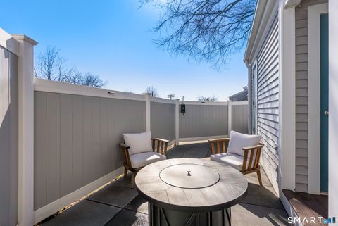 Tiny photo for 175 S End Road #B10, East Haven, CT 06512 (MLS # 24158488)