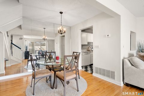 Tiny photo for 175 S End Road #B10, East Haven, CT 06512 (MLS # 24158488)