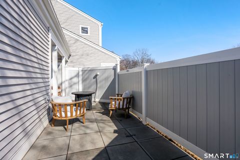 Tiny photo for 175 S End Road #B10, East Haven, CT 06512 (MLS # 24158488)