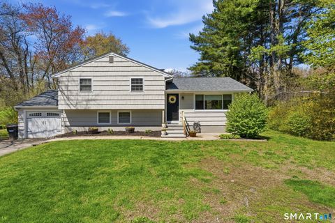 Photo of 523 Essex Road, Westbrook, CT 06498 (MLS # 24172925)