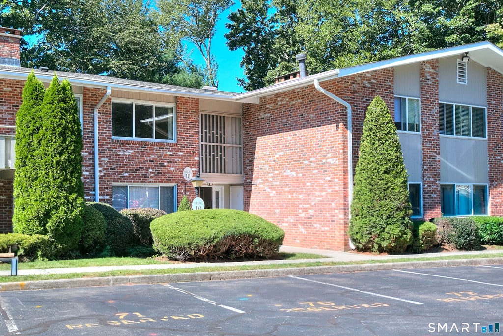 Photo of 109 Southport Woods Drive #109, Fairfield, CT 06825 (MLS # 24201683)